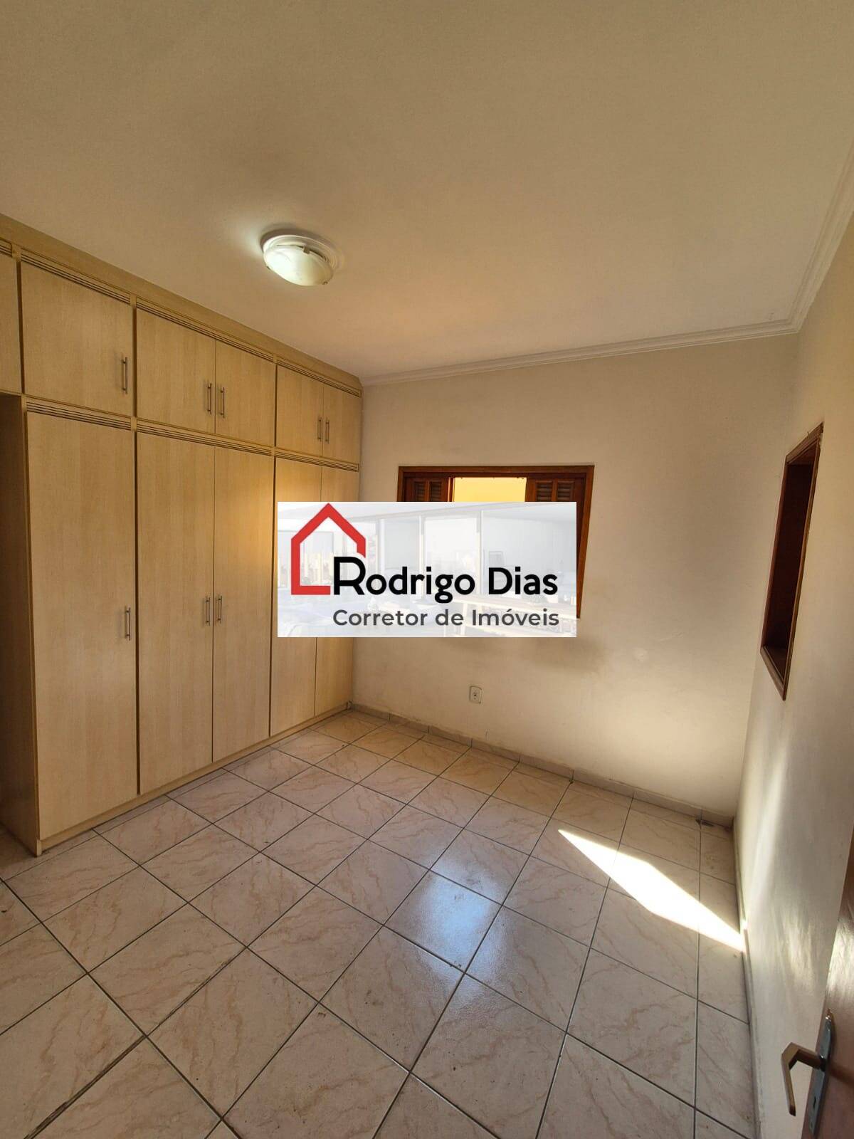 Casa à venda com 2 quartos, 140m² - Foto 5