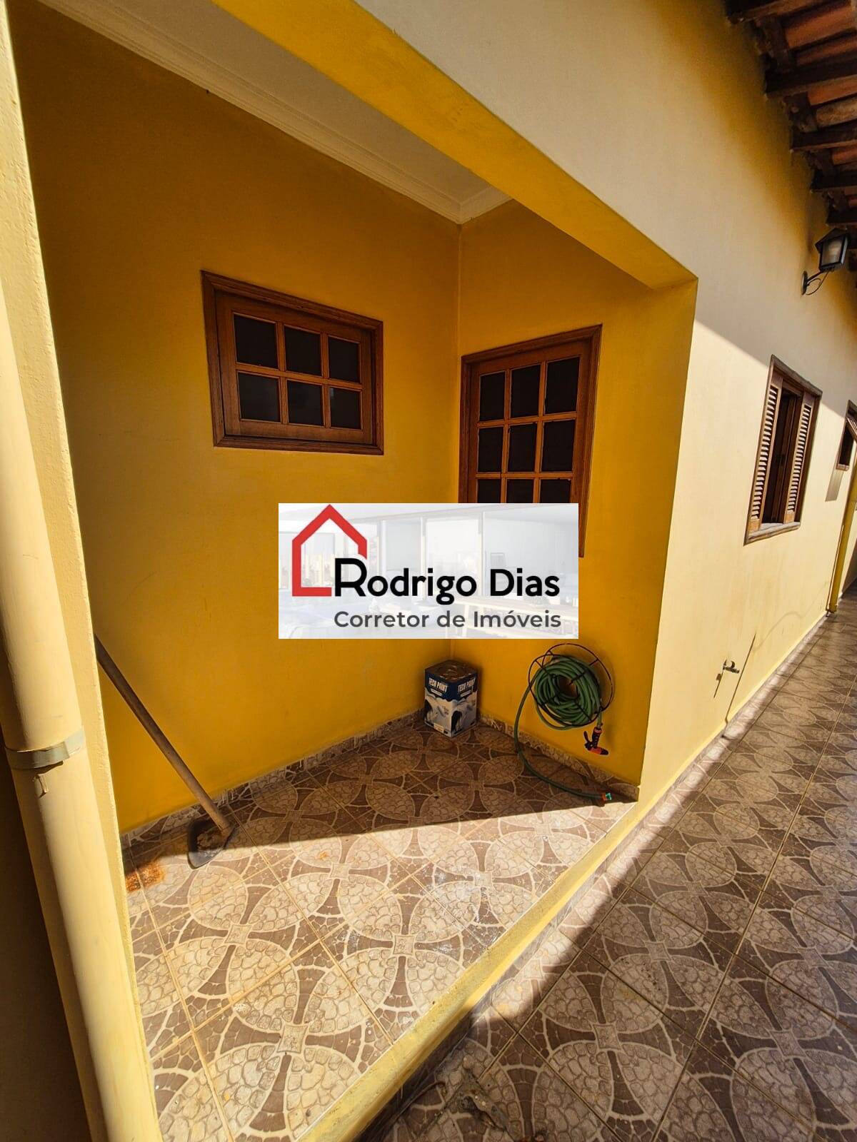 Casa à venda com 2 quartos, 140m² - Foto 6