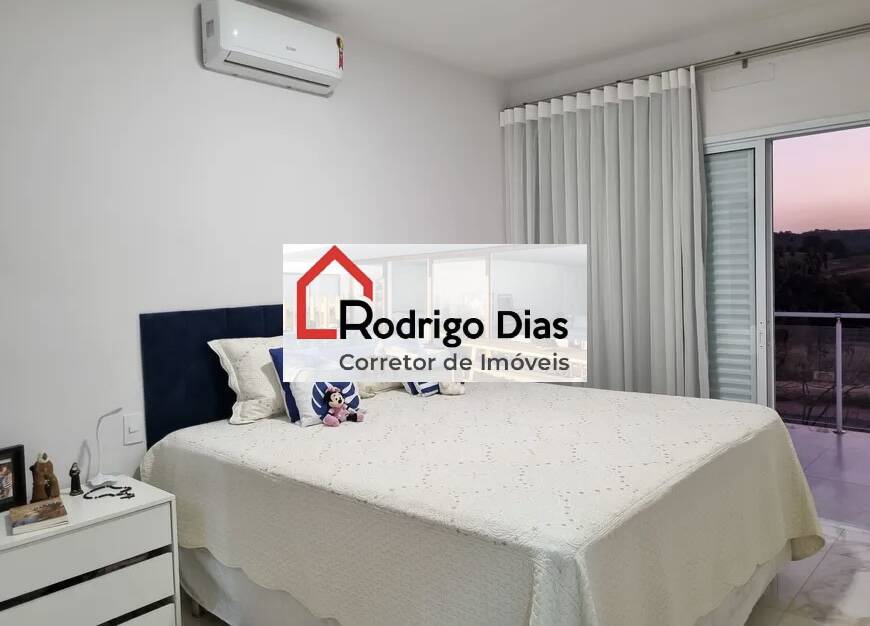 Casa de Condomínio à venda com 4 quartos, 235m² - Foto 3