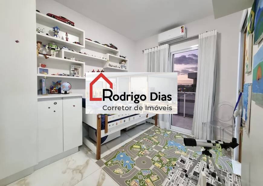 Casa de Condomínio à venda com 4 quartos, 235m² - Foto 18