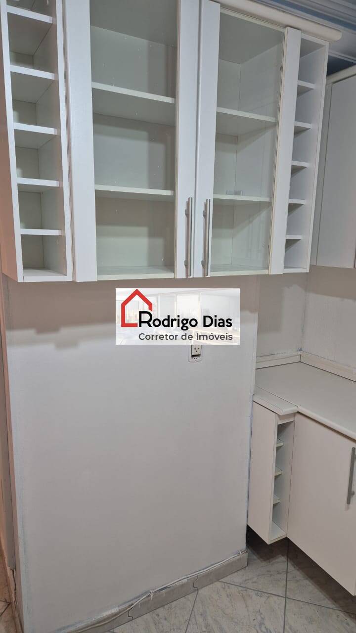 Apartamento à venda com 2 quartos, 56m² - Foto 17