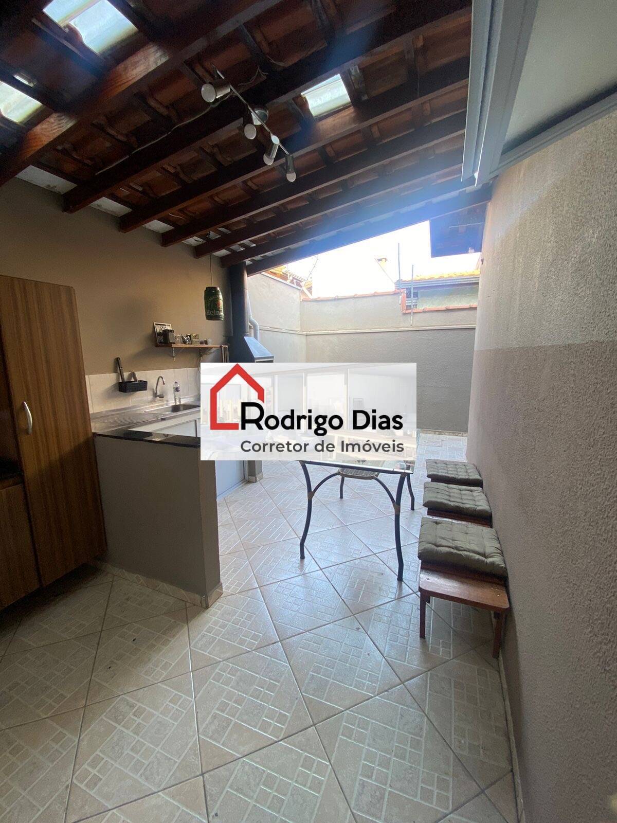 Apartamento à venda com 3 quartos, 145m² - Foto 4