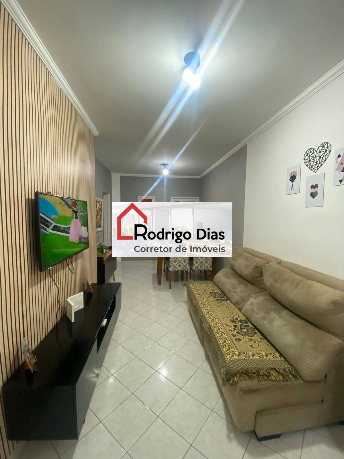 Apartamento à venda com 3 quartos, 145m² - Foto 1