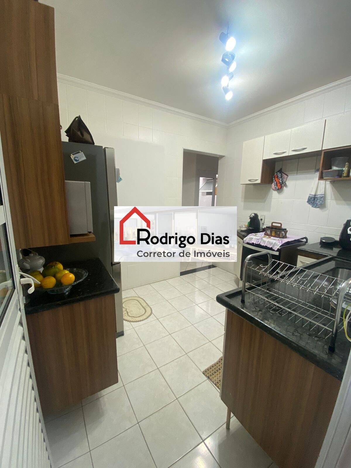 Apartamento à venda com 3 quartos, 145m² - Foto 13