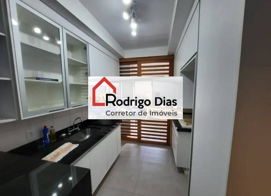 Apartamento para alugar com 4 quartos, 105m² - Foto 1