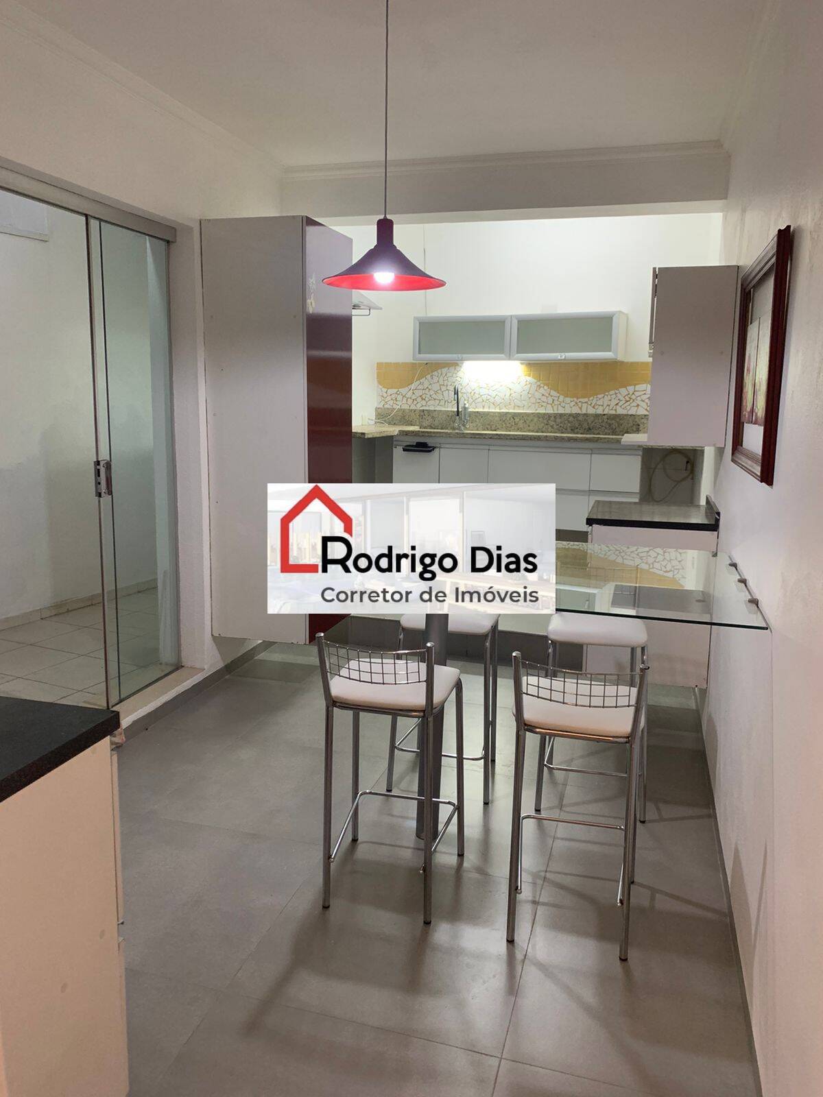 Casa à venda e aluguel com 3 quartos, 148m² - Foto 7