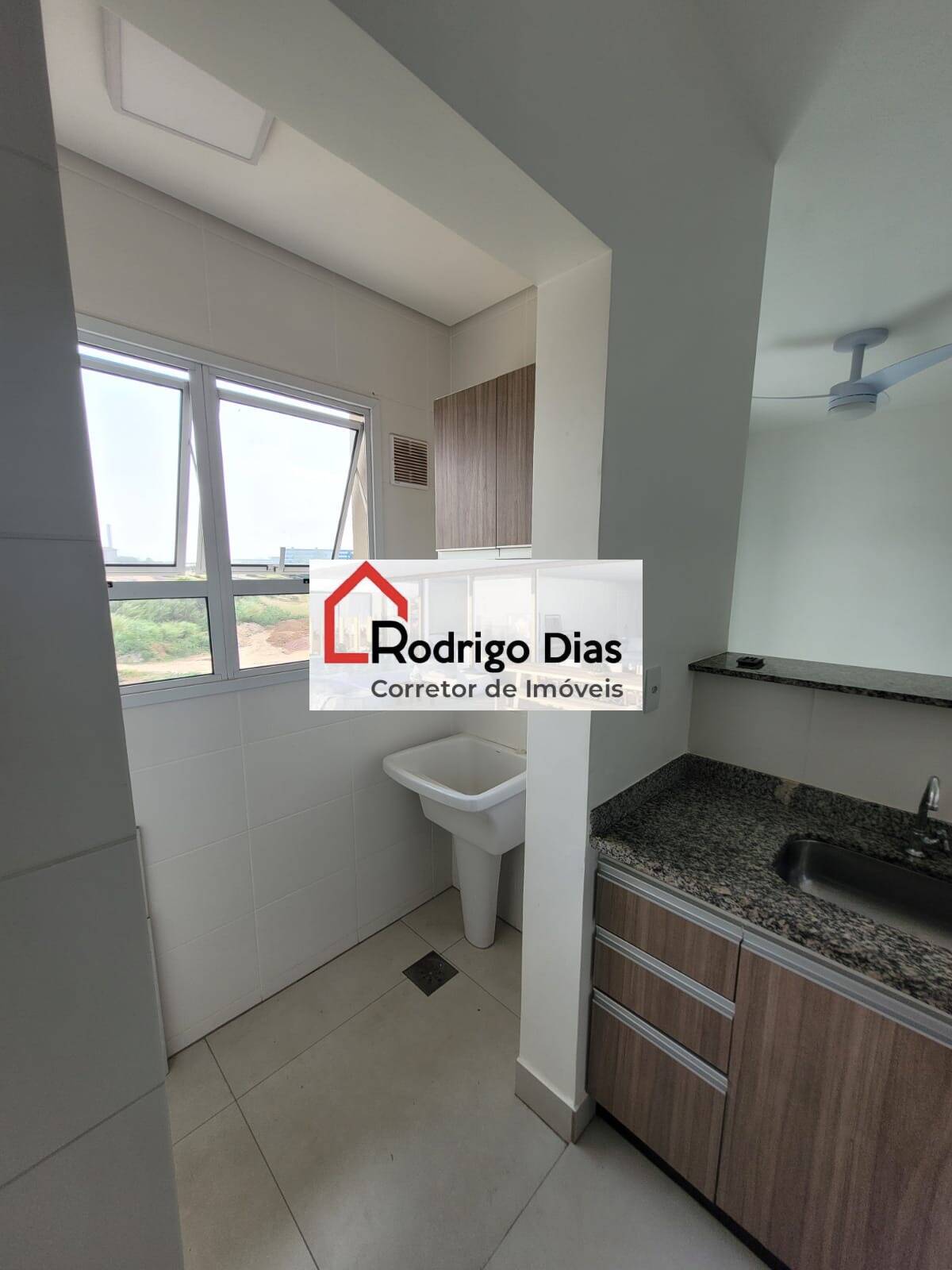 Apartamento à venda com 2 quartos, 60m² - Foto 4