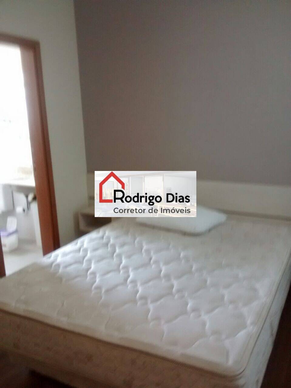 Apartamento para alugar com 3 quartos, 87m² - Foto 4