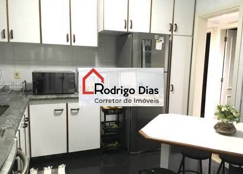 Apartamento para alugar com 3 quartos, 117m² - Foto 13