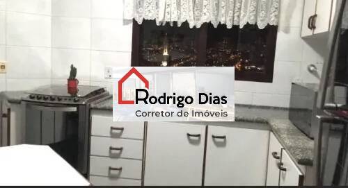 Apartamento para alugar com 3 quartos, 117m² - Foto 12