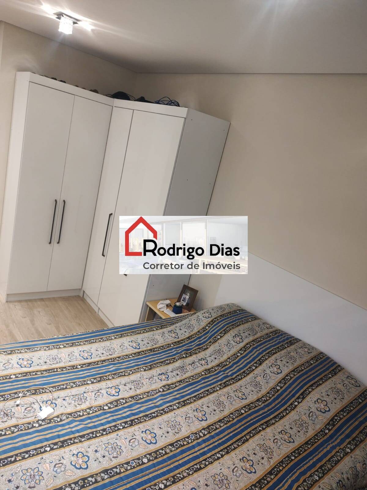 Apartamento à venda com 2 quartos, 64m² - Foto 6