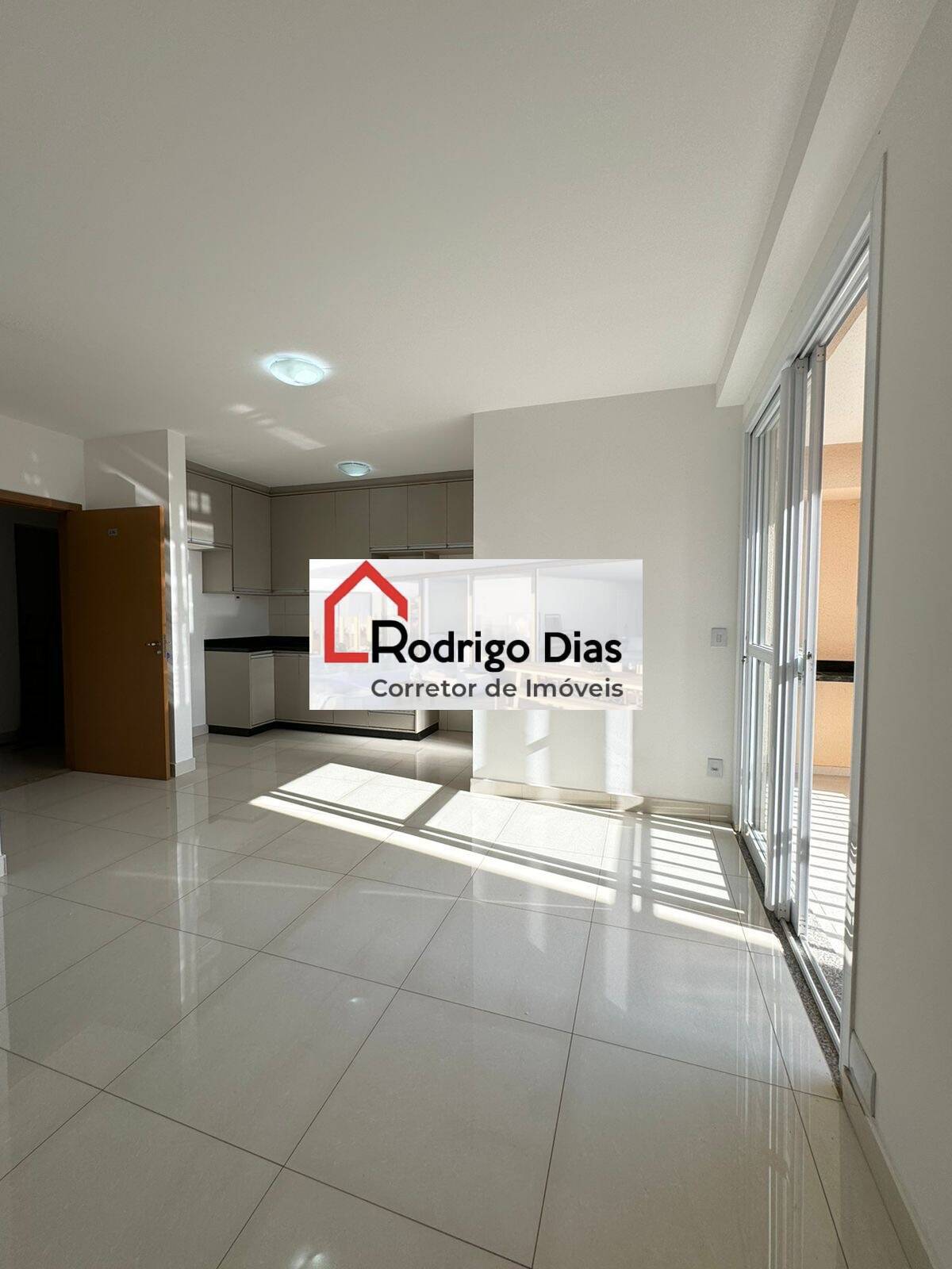 Apartamento para alugar com 3 quartos, 77m² - Foto 1