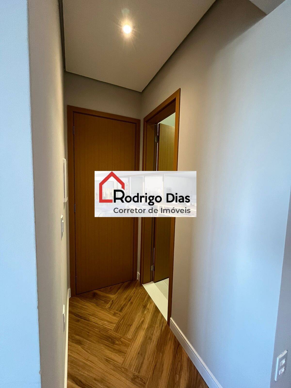 Apartamento para alugar com 3 quartos, 98m² - Foto 11