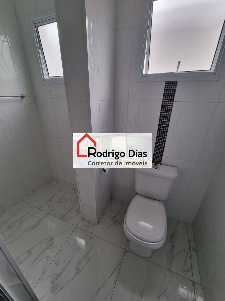 Casa para alugar com 4 quartos, 380m² - Foto 10