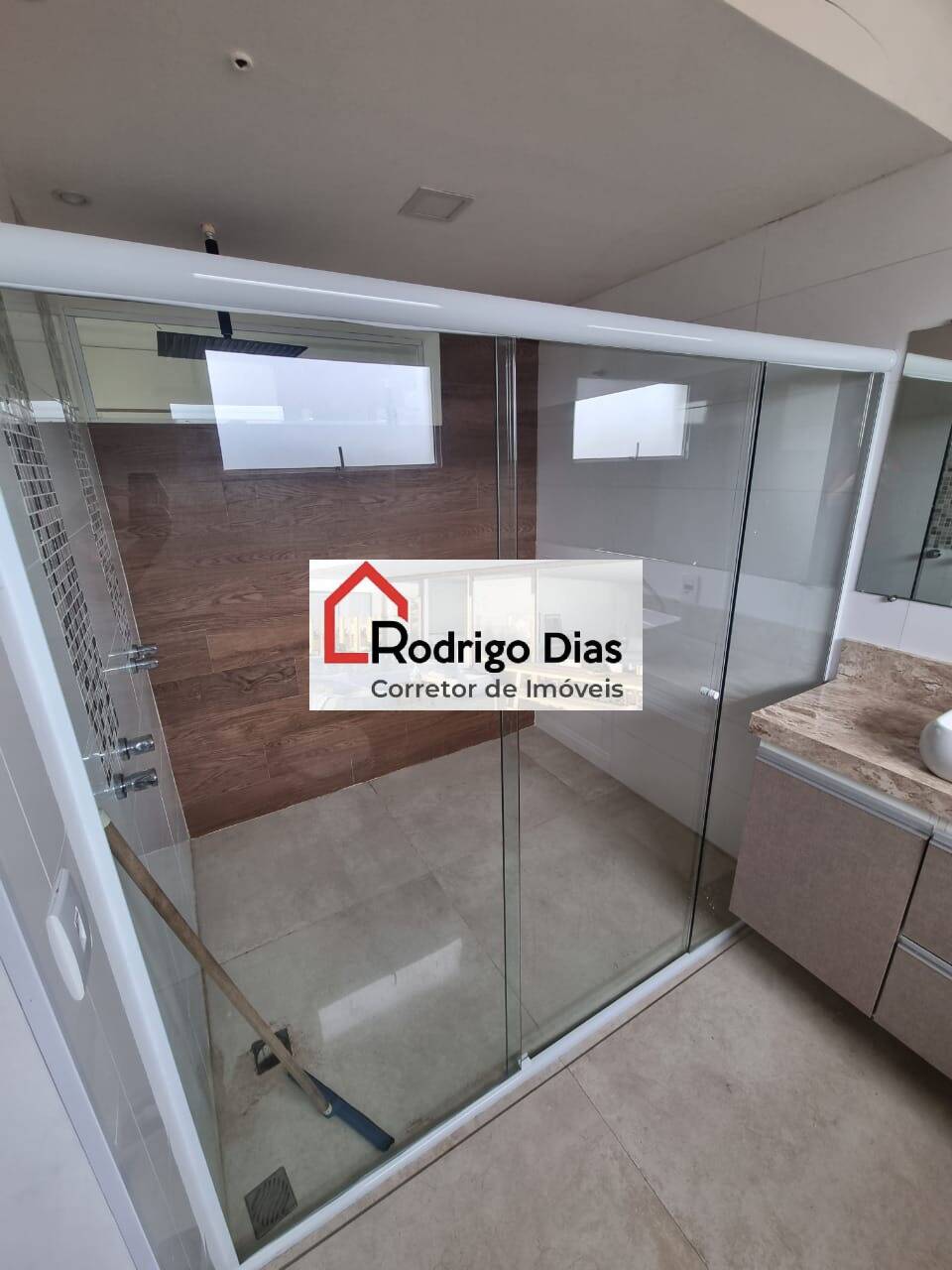 Casa para alugar com 4 quartos, 380m² - Foto 15