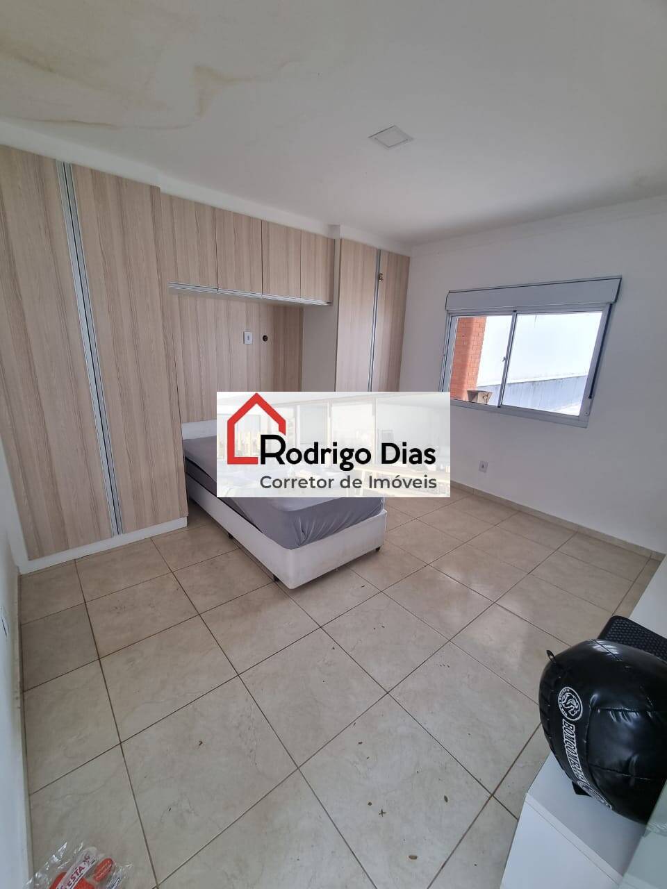 Casa para alugar com 4 quartos, 380m² - Foto 30