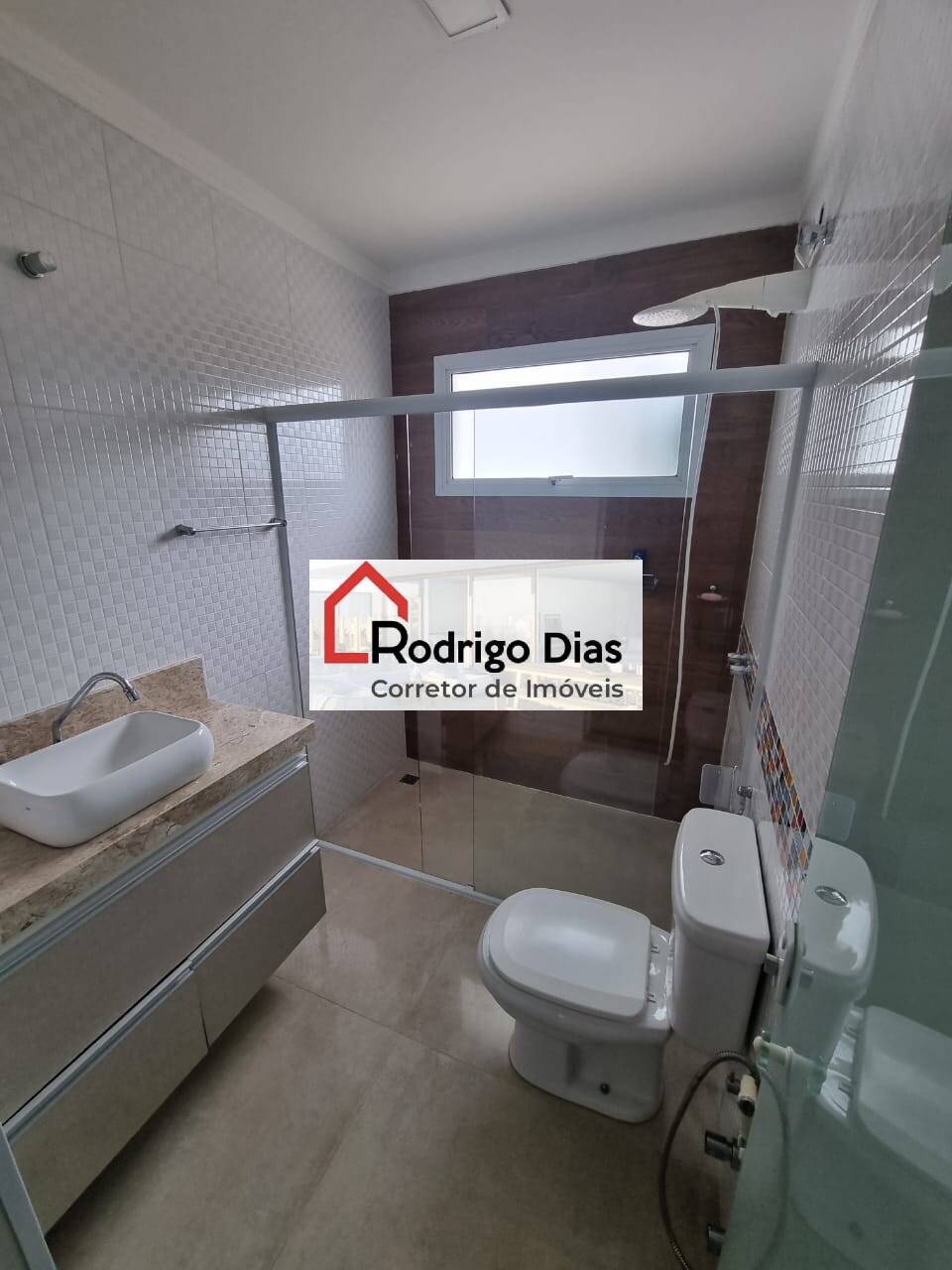 Casa para alugar com 4 quartos, 380m² - Foto 41