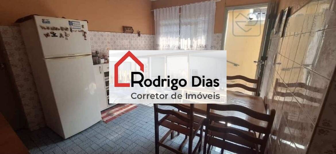 Casa à venda com 2 quartos, 70m² - Foto 8