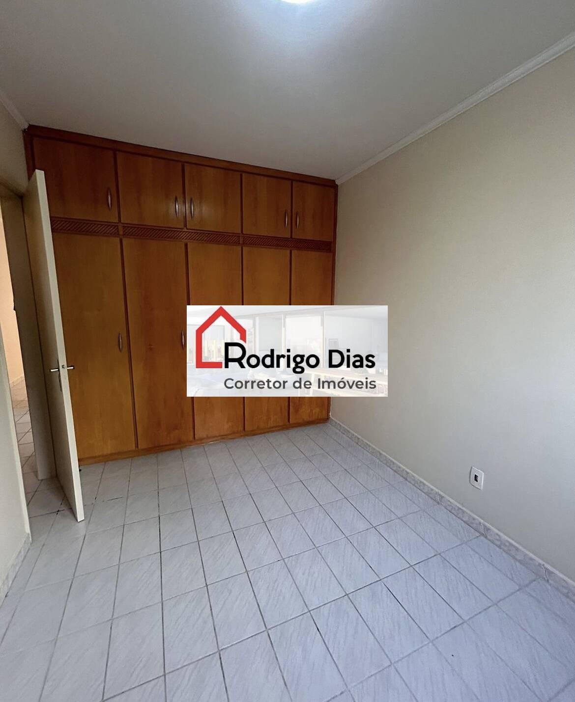 Apartamento para alugar com 2 quartos, 64m² - Foto 5