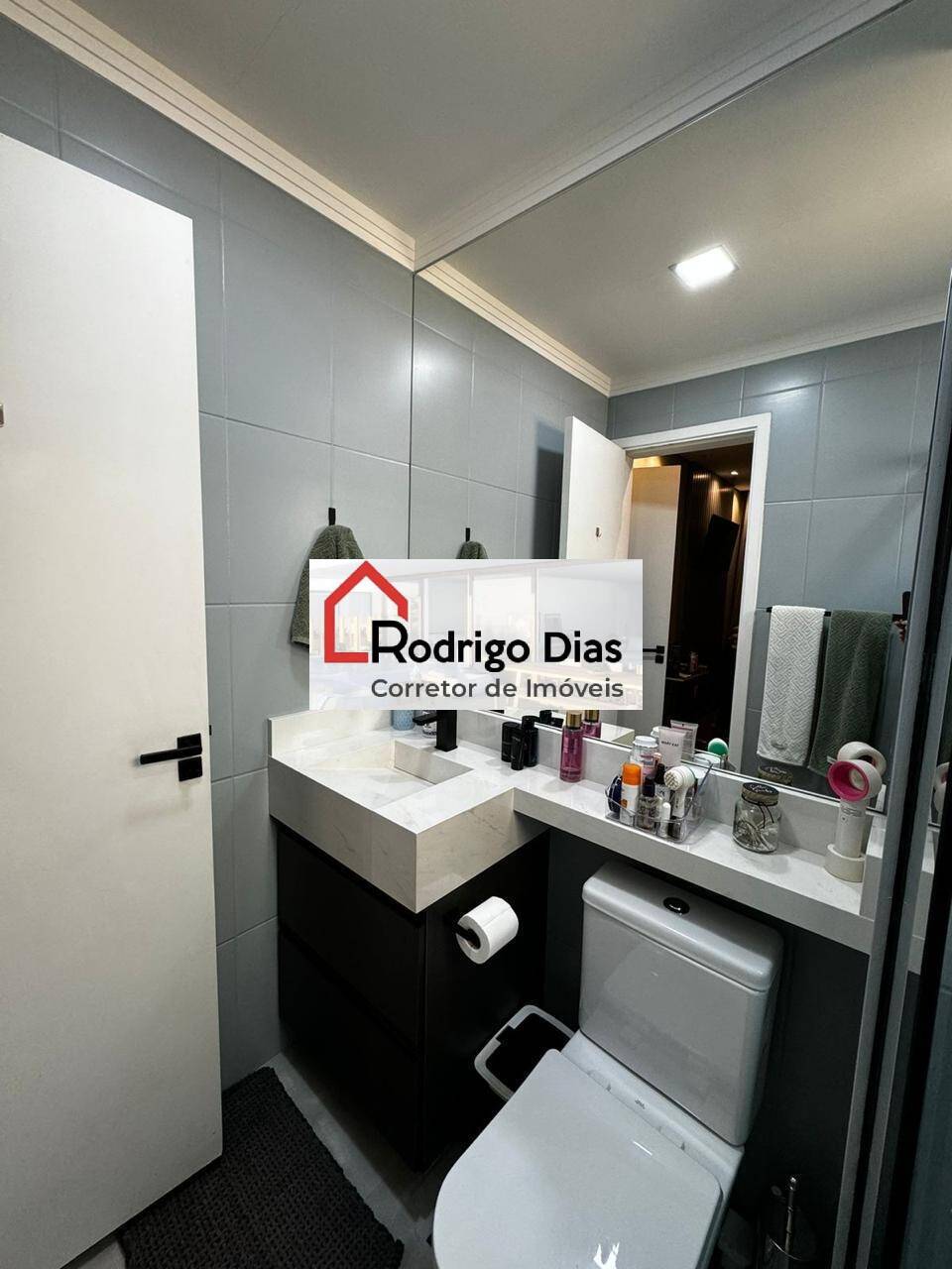 Apartamento à venda com 2 quartos, 66m² - Foto 4