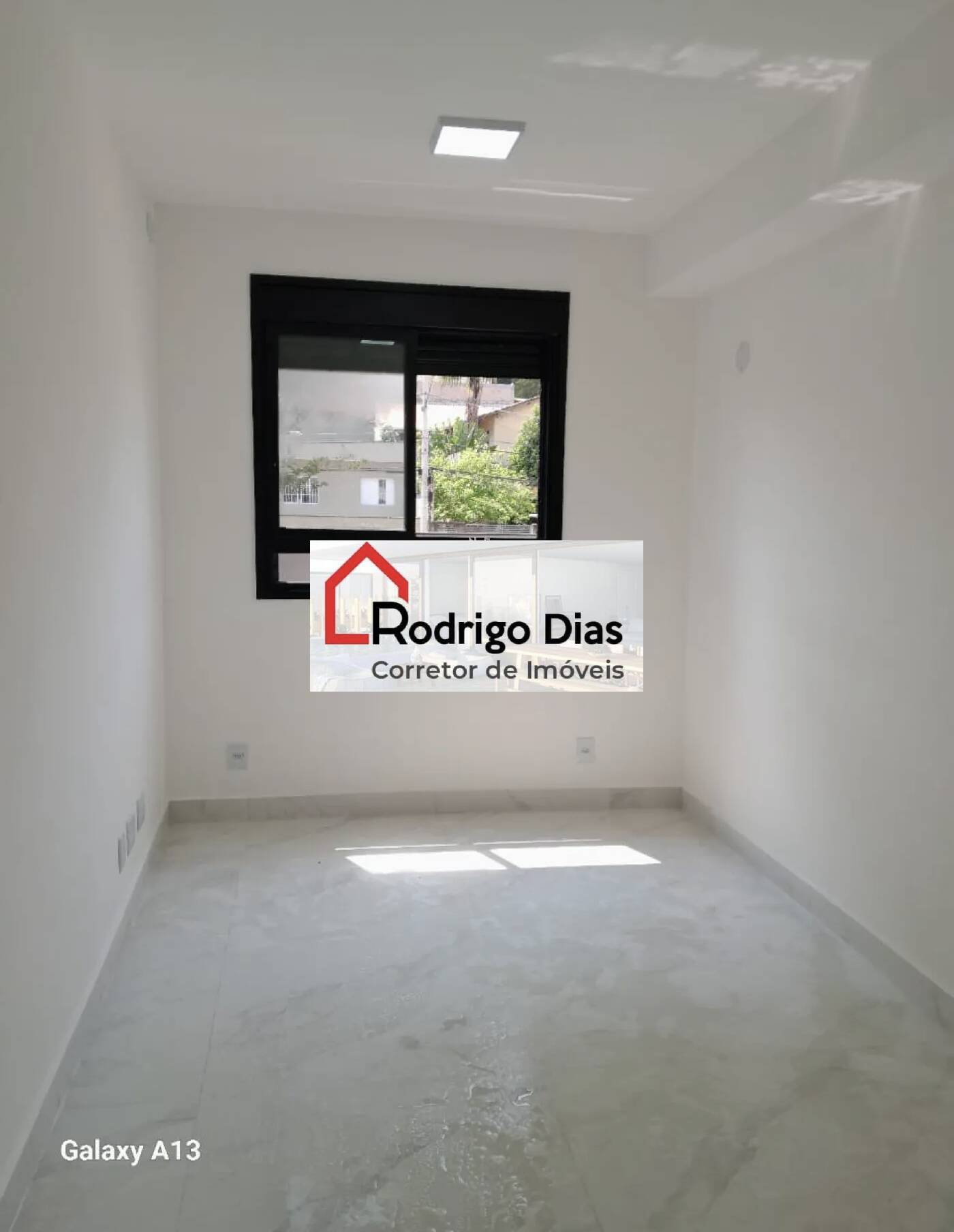 Apartamento para alugar com 2 quartos, 68m² - Foto 31