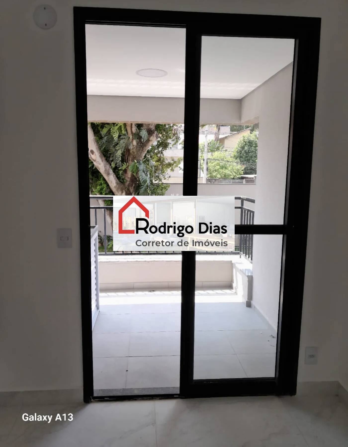 Apartamento para alugar com 2 quartos, 68m² - Foto 32