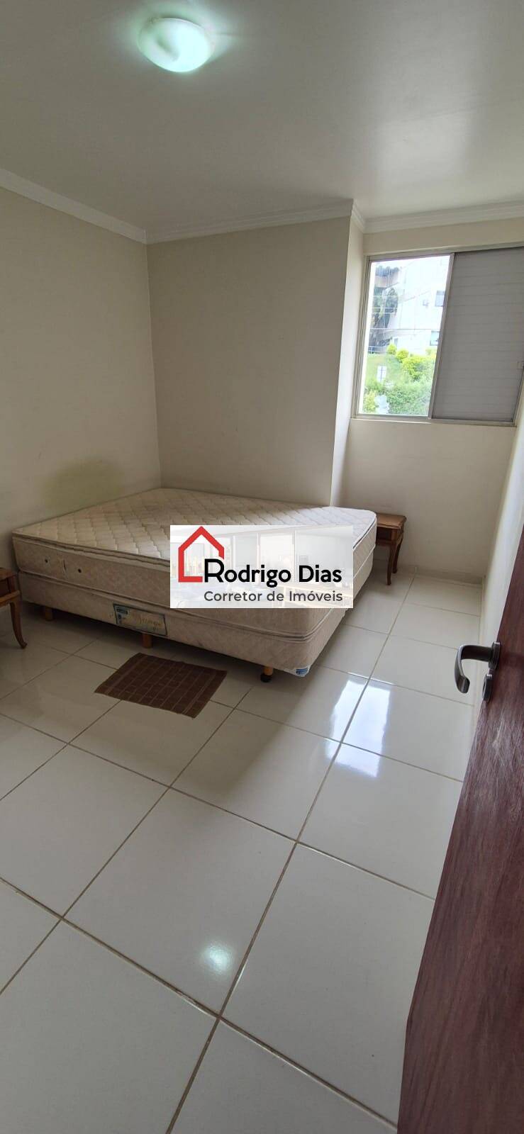 Apartamento para alugar com 2 quartos, 57m² - Foto 12