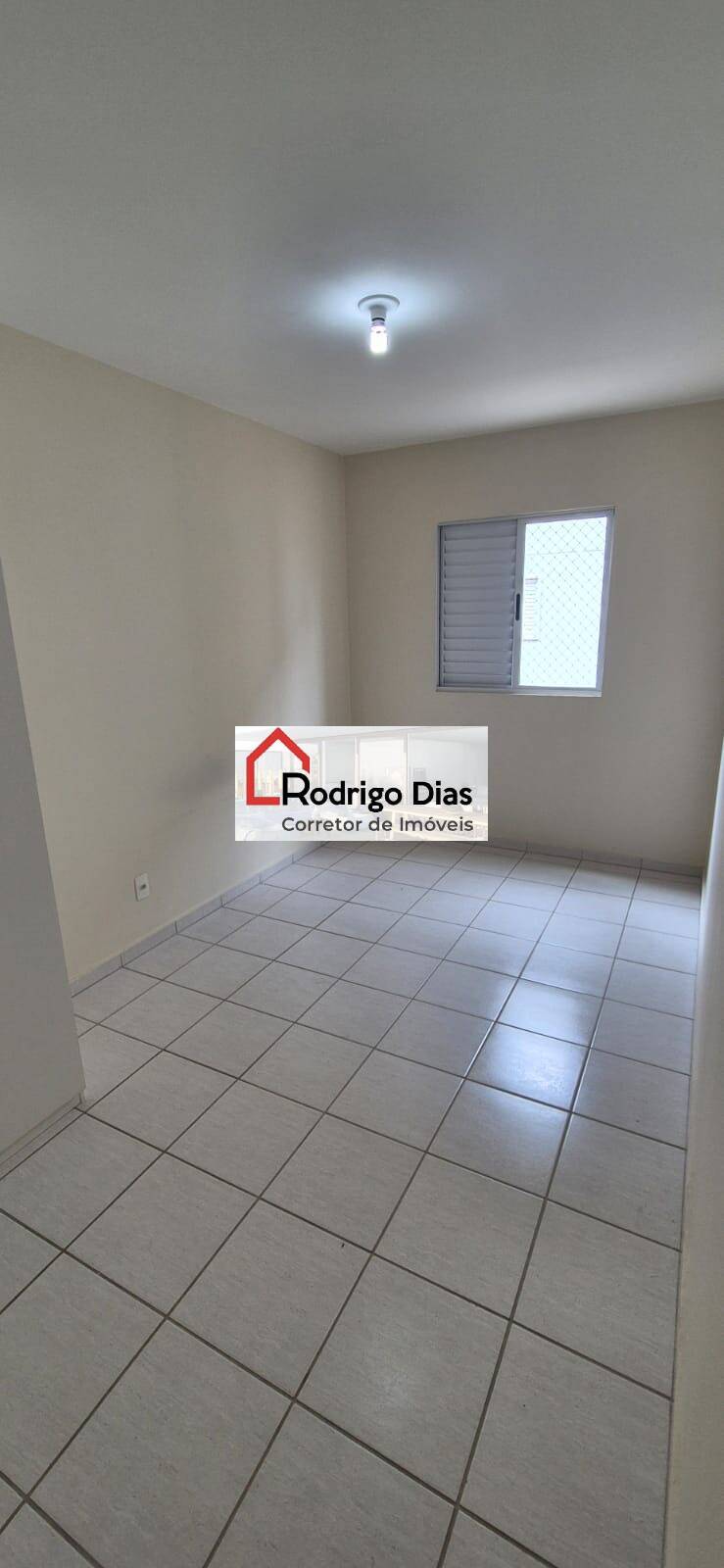 Apartamento para alugar com 2 quartos, 60m² - Foto 4