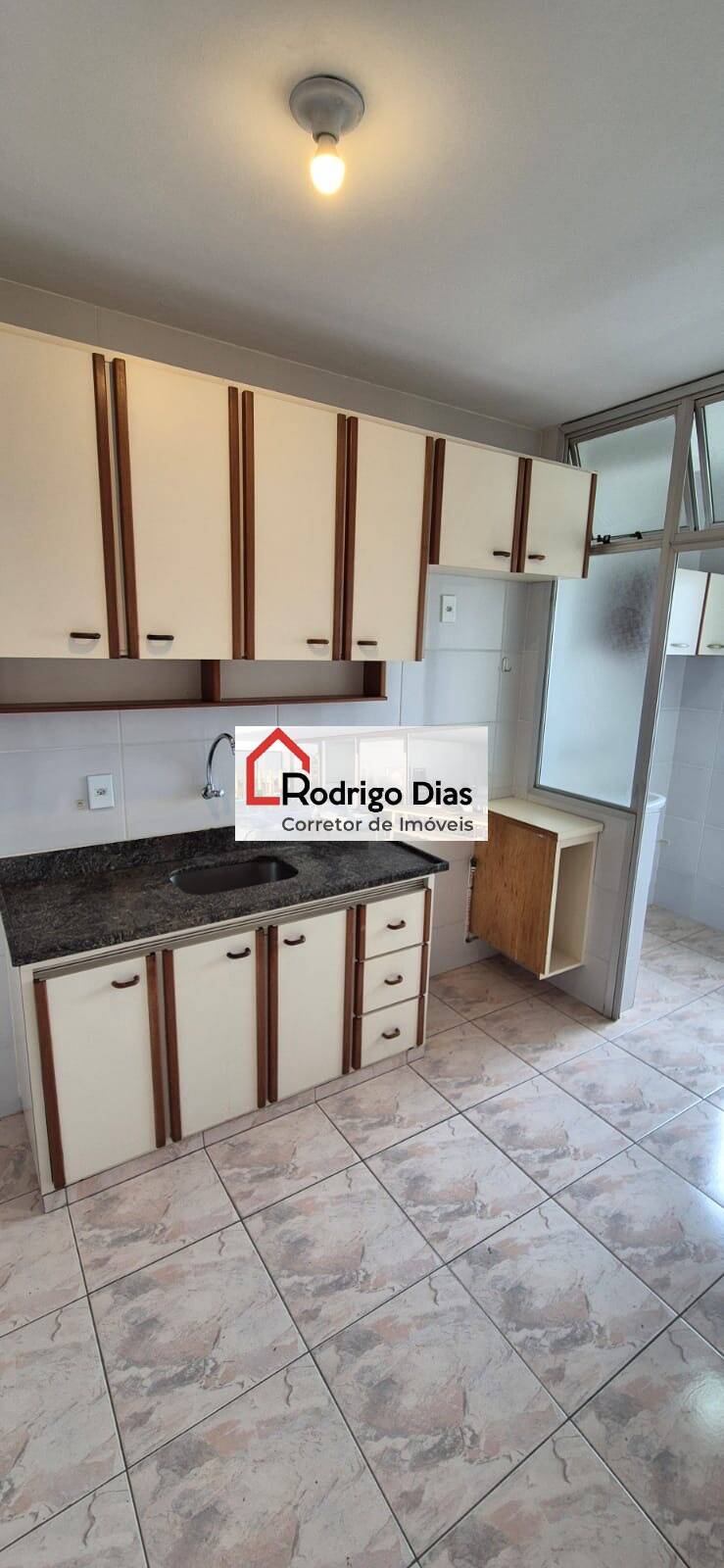 Apartamento para alugar com 2 quartos, 60m² - Foto 11