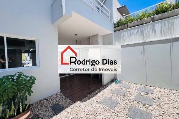 Casa de Condomínio para alugar com 3 quartos, 150m² - Foto 3