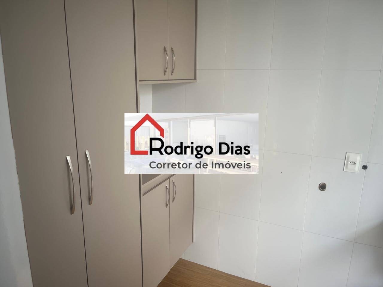 Casa de Condomínio para alugar com 3 quartos, 350m² - Foto 12