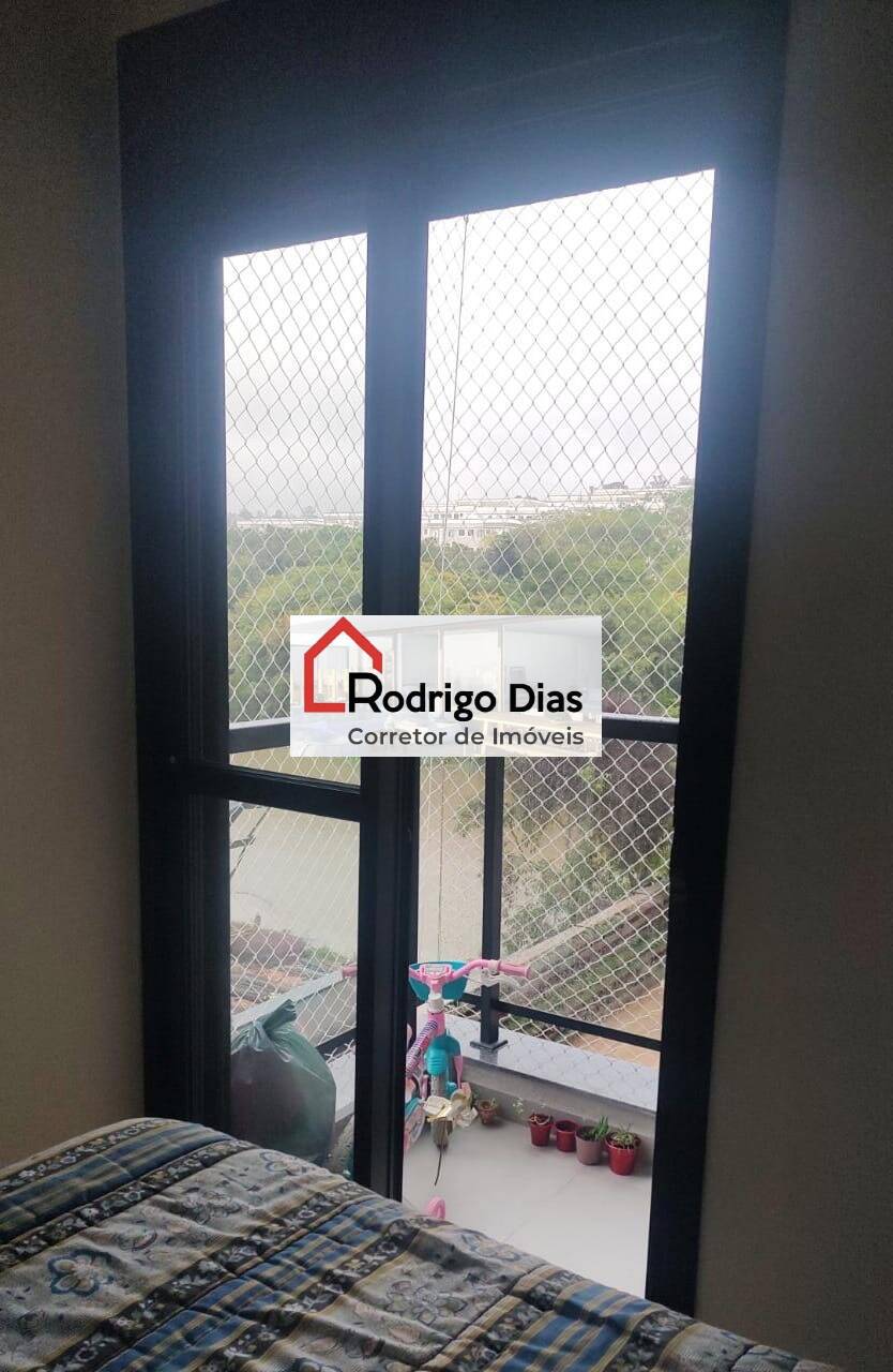 Apartamento para alugar com 2 quartos, 65m² - Foto 11