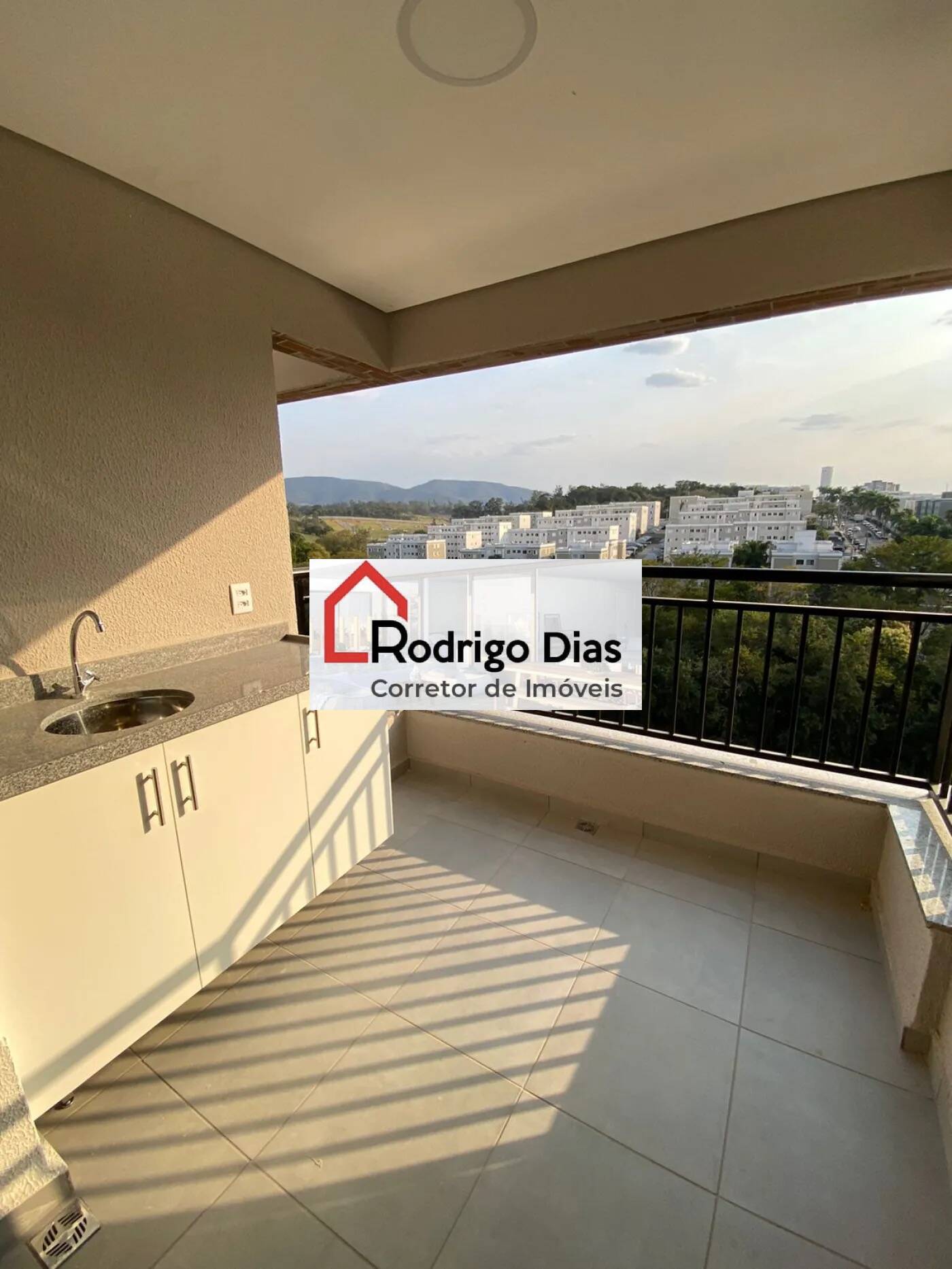 Apartamento para alugar com 3 quartos, 103m² - Foto 1