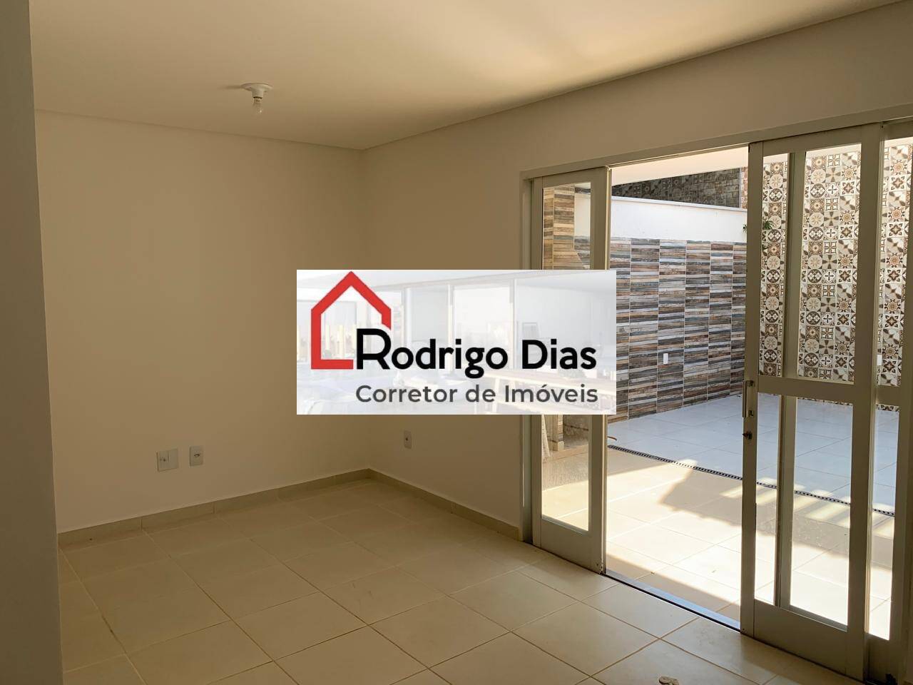 Casa de Condomínio para alugar com 3 quartos, 125m² - Foto 14