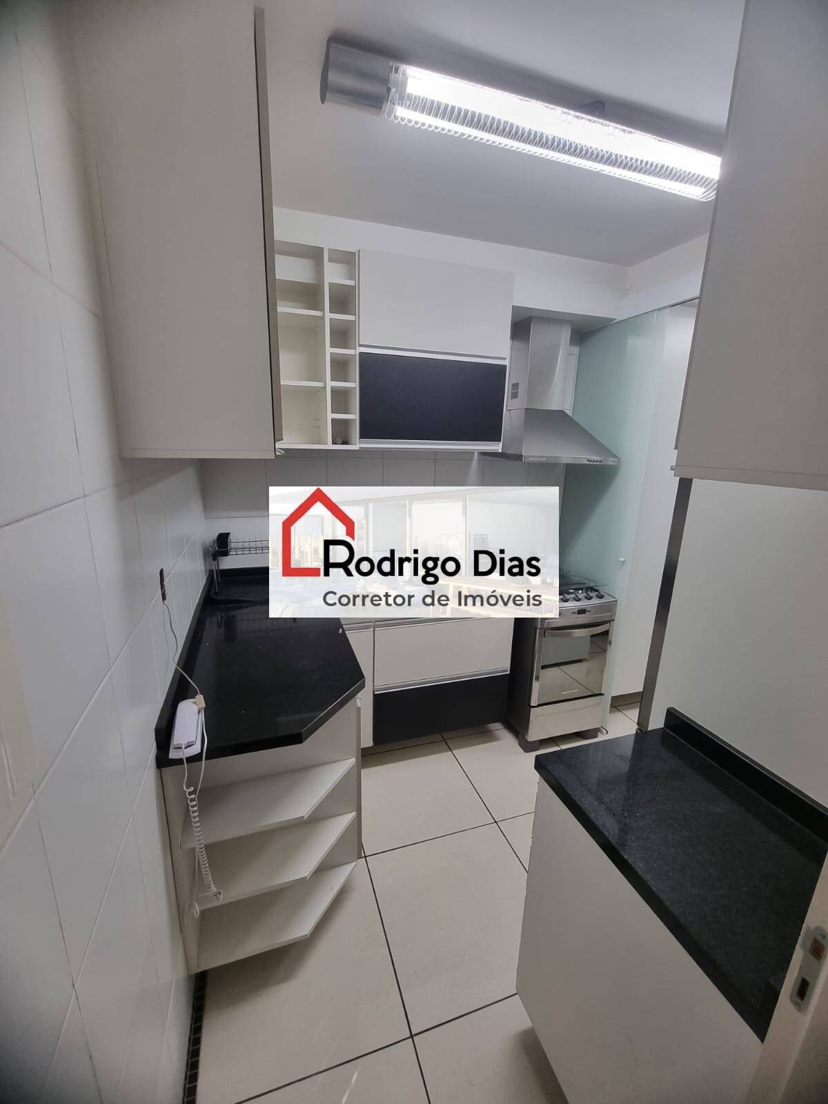 Apartamento para alugar com 2 quartos, 50m² - Foto 15